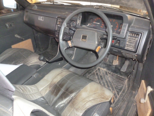 ขายรถมาสด้า เครื่องดี  ไม่ผุ  ทะเบียนพร้อมโอน