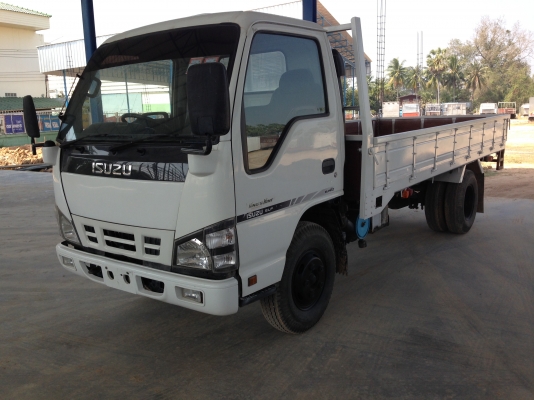 ISUZU NKR 130 แรงเทอร์โบ  6 ล้อเล็ก ปี 2549 ยาว 4.30 ม.