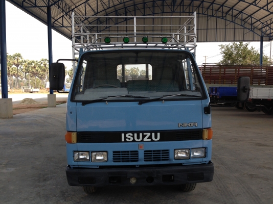 ISUZU  NKR  6 ล้อเล็ก ปี 2539 เกียร์สั้น เครื่อง 110 แรง ยาว 4.30 ม.