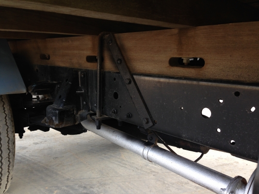 ISUZU  NKR  6 ล้อเล็ก ปี 2539 เกียร์สั้น เครื่อง 110 แรง ยาว 4.30 ม.