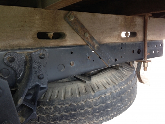 ISUZU  NKR  6 ล้อเล็ก ปี 2539 เกียร์สั้น เครื่อง 110 แรง ยาว 4.30 ม.