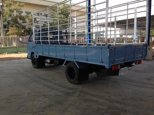 ISUZU  NKR  6 ล้อเล็ก ปี 2539 เกียร์สั้น เครื่อง 110 แรง ยาว 4.30 ม.