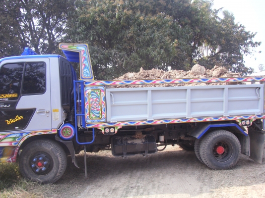 6ล้อดัมพ์ HINOFC 4J งามๆ 145HP(รถห้างแท้ๆครับผม!!!)กำลังจะได้รถใหม่แล้วลดให้ครับ 915,000 บาท