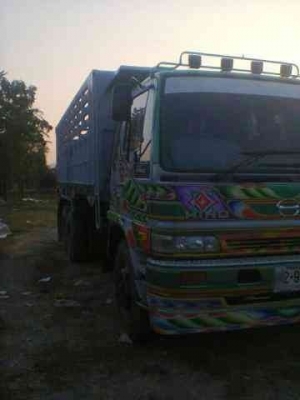 ขายรถบรรทุกสิบล้อดั๊มพ์ Hino 1J เครื่องเดิม 210 แรง จดปี 40 ดั๊มพ์เหล็ก ทะเบียนพร้อม ขายรถบรรทุกสิบล้อดั๊มพ์ Hino 1J เครื่องเดิม 210 แรง จดปี 40 ดั๊มพ์เหล็ก ทะเบียนพร้อม