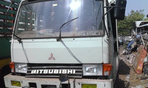 ขายรถ6ล้อดั๊มFUSOเครื่อง160แรง