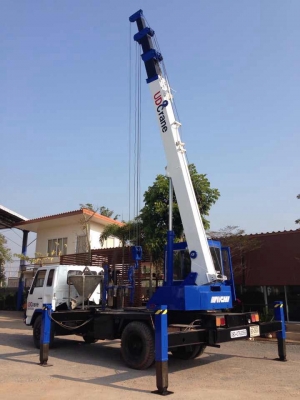 ขายเครน AICHI 7ตัน เครื่อง175 ยาง900 มีทะเบียน รถสวยสภาพดี