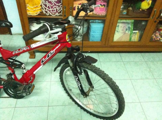 (ขายไปแล้วครับ ขอขอบคุณ คุณชวลิต ที่ขับรถจากมีนบุรี มารับรถถึงหน้าตลาดทะเลไทย จ.สมุทรสงคราม เป็นอย่างสูงครับ) จักรยาน LA เสือภูเขา 24 นิ้ว (ขายไปแล้วครับ ขอขอบคุณ คุณชวลิต ที่ขับรถจากมีนบุรี มารับรถถึงหน้าตลาดทะเลไทย จ.สมุทรสงคราม เป็นอย่างสูงครับ) จักรยาน LA เสือภูเขา 24 นิ้ว