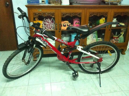 (ขายไปแล้วครับ ขอขอบคุณ คุณชวลิต ที่ขับรถจากมีนบุรี มารับรถถึงหน้าตลาดทะเลไทย จ.สมุทรสงคราม เป็นอย่างสูงครับ) จักรยาน LA เสือภูเขา 24 นิ้ว (ขายไปแล้วครับ ขอขอบคุณ คุณชวลิต ที่ขับรถจากมีนบุรี มารับรถถึงหน้าตลาดทะเลไทย จ.สมุทรสงคราม เป็นอย่างสูงครับ) จักรยาน LA เสือภูเขา 24 นิ้ว