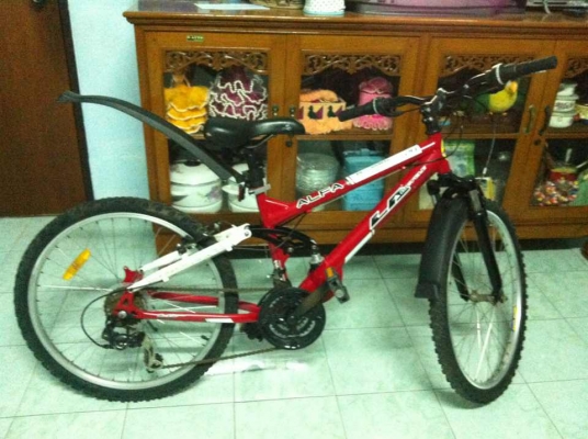 (ขายไปแล้วครับ ขอขอบคุณ คุณชวลิต ที่ขับรถจากมีนบุรี มารับรถถึงหน้าตลาดทะเลไทย จ.สมุทรสงคราม เป็นอย่างสูงครับ) จักรยาน LA เสือภูเขา 24 นิ้ว (ขายไปแล้วครับ ขอขอบคุณ คุณชวลิต ที่ขับรถจากมีนบุรี มารับรถถึงหน้าตลาดทะเลไทย จ.สมุทรสงคราม เป็นอย่างสูงครับ) จักรยาน LA เสือภูเขา 24 นิ้ว