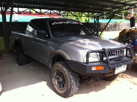 ขายรถmitsubishi starda2.8 cab 4wd พร้อมใช้งาน