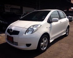 Toyota Yaris  ดาวน์น้อย สภาพนางฟ้าหาอยู่คันนี้เลยจ้า สวยโคตร โคตร