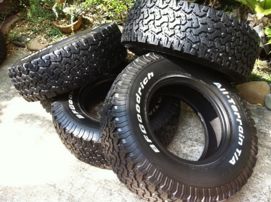ขายยาง BF Goodrich All-terrain ขนาด 275 70 r16 ปี11