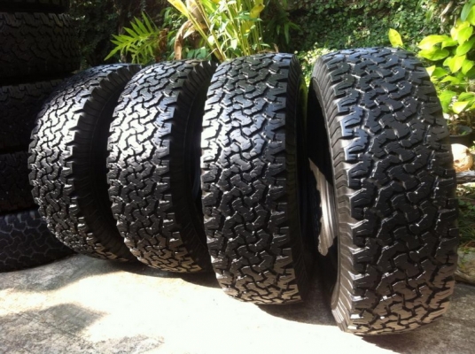 ขายยาง BF Goodrich All-terrain ขนาด 265 75 r16 ดอกสวย