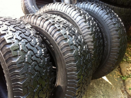 ขายยาง BF Goodrich All-terrain ขนาด 265 75 r16 ดอกสวย