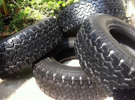 ขายยาง BF Goodrich All-terrain ขนาด 265 75 r16 ดอกสวย