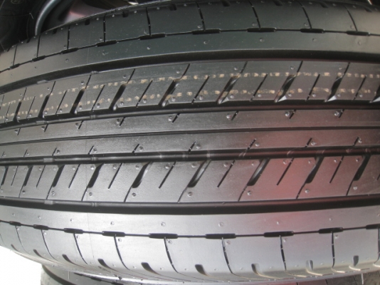 ขายล้อแม็ก All new Isuzu d-max สีรมดำ ป้ายแดง 16"x6.5" et41 6รู139.7 +ยาง Bridgestone duravis 215/70r16 ยางผลิตสัปดาห์ที่  32 ปี13  สนใจติดต่อเล็กคลองสาม (081-3747940)