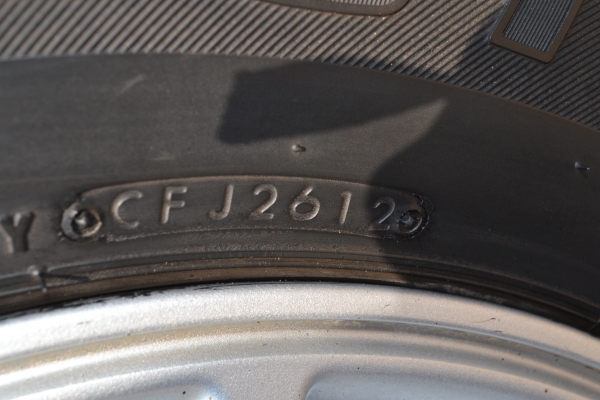 ขายแม็กพร้อมยาง vigo 17"   ปี 12 จ้า