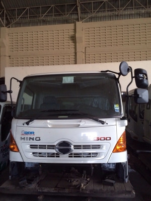 ลักษณ์ชัยเจริญยนค์ศูนย์รวมจำหน่าย รถบรรทุก ดั้ม เครน และเครื่องยนต์ดีเซลทุกชนิด