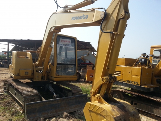 ขายรถแบคโฮ KOMATSU PC71 สภาพพร้อมใช้งาน เจ้าของขายเอง ขายรถแบคโฮ KOMATSU PC71 สภาพพร้อมใช้งาน เจ้าของขายเอง