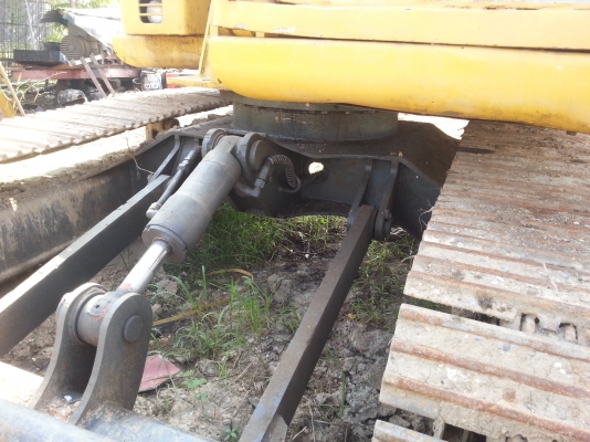 ขายรถแบคโฮ KOMATSU PC71 สภาพพร้อมใช้งาน เจ้าของขายเอง ขายรถแบคโฮ KOMATSU PC71 สภาพพร้อมใช้งาน เจ้าของขายเอง