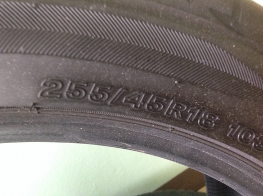 ยาง255/45/18