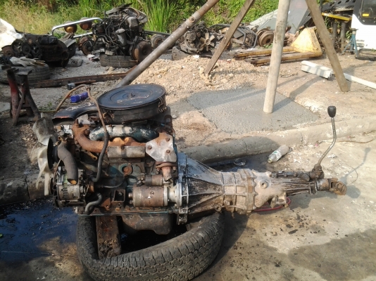 ขายเครื่องNissan SD25 เครื่องสตาร์ทติดง่าย เครื่องแน่น ขาย16000 บาท