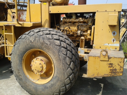 รถบดล้อหนามหุ้มเรียบ รถบดล้อหนามหุ้มเรียบ