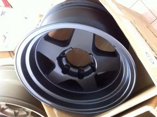 Bredley ขอบ16 xกว้าง8 ET-25  สีดำด้าน  ใส่ 6รู /139.7