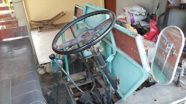 **79,000 บ.ต่อรอง**ขายแต๋น4ล้อ KUBOTA ET11แรง เครื่องแน่นดี ติดง่าย ช่วงล่างเดิม คัสซีหน้า4 คัสซีดี เกียร์ดี มีสโลวกลาง กระบะพื้นไม้คอกไม้ สภาพดีไม่ผุ ยาว2.0ม.ยางดี4เส้น บรรทุก 4ตัน สภาพพร้อมใช้ พร้อมลุยงาน ทะเบียนขาด เอกสารเล่มทะเบียนครบ ราคาต่อรองได้เด้