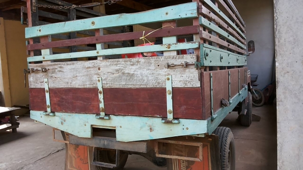 **79,000 บ.ต่อรอง**ขายแต๋น4ล้อ KUBOTA ET11แรง เครื่องแน่นดี ติดง่าย ช่วงล่างเดิม คัสซีหน้า4 คัสซีดี เกียร์ดี มีสโลวกลาง กระบะพื้นไม้คอกไม้ สภาพดีไม่ผุ ยาว2.0ม.ยางดี4เส้น บรรทุก 4ตัน สภาพพร้อมใช้ พร้อมลุยงาน ทะเบียนขาด เอกสารเล่มทะเบียนครบ ราคาต่อรองได้เด้