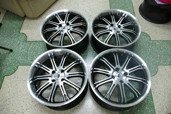 ขายล้อแนวVIP  ขอบ17 หน้าตื้น หลังลึก ใส่รถ 4 รู 100