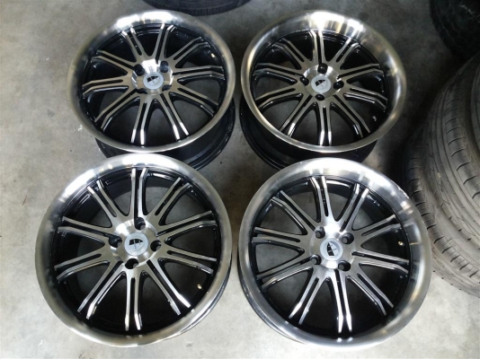 ขายล้อแนวVIP  ขอบ17 หน้าตื้น หลังลึก ใส่รถ 4 รู 100