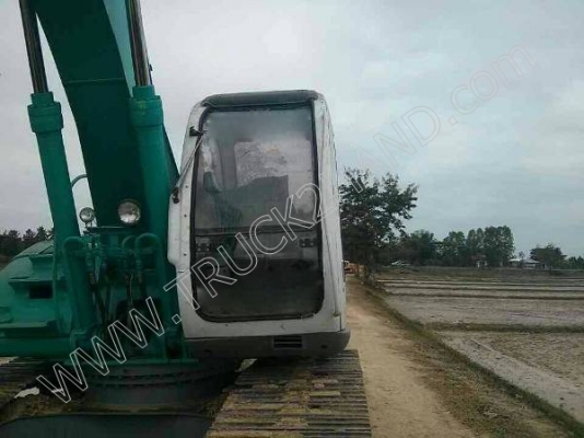 รถแบคโฮ ยี่ห้อ KOBELCO รุ่น SK200 MARK5