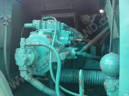 รถแบคโฮ ยี่ห้อ KOBELCO รุ่น SK200 MARK5