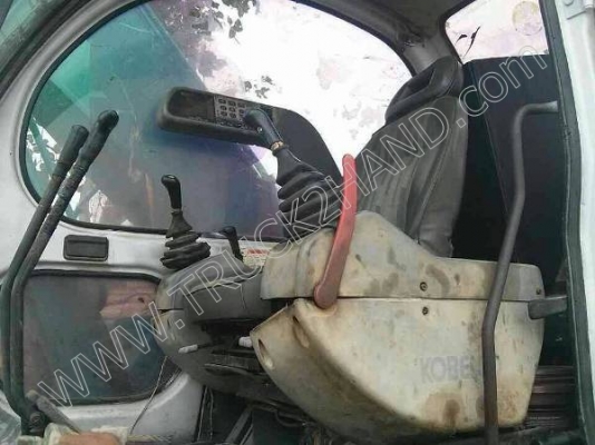 รถแบคโฮ ยี่ห้อ KOBELCO รุ่น SK200 MARK5