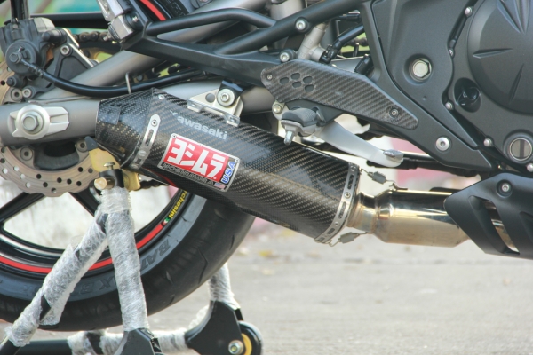 ด่วนๆๆ ขาย ER6N  ปี 2009 สภาพพร้อมออกทริป ของแต่งเต็ม