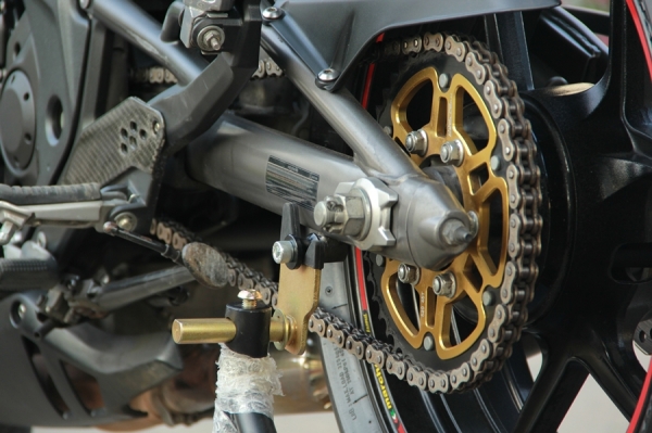 ด่วนๆๆ ขาย ER6N  ปี 2009 สภาพพร้อมออกทริป ของแต่งเต็ม