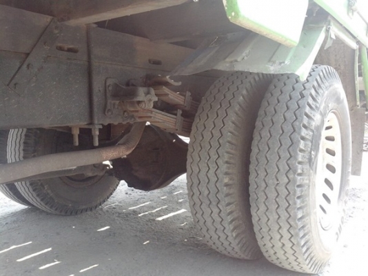 ขายรถบรรทุกหกล้ออีซูซูร็อคกี้ FTR 11HY เครื่อง 175 แรงม้า 6BG-1แน่นมากกระบะยาว 7.20 เมตรรถห้าง