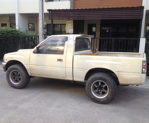 ขาย isuzu trooper กระบะช่วงสั้น ขาย isuzu trooper กระบะช่วงสั้น