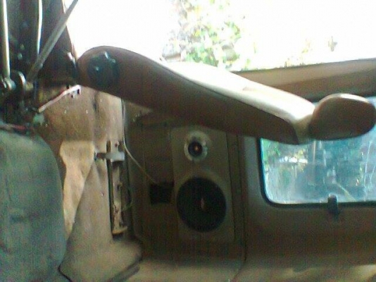 หกล้อ HINO FD รถปี 46 เครื่องดีเซล 202 แรงม้า 6 สูบ เทอร์โบ ชอบราคาเท่าไรต่อรองได้ครับ