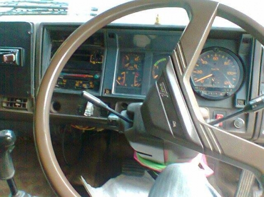 หกล้อ HINO FD รถปี 46 เครื่องดีเซล 202 แรงม้า 6 สูบ เทอร์โบ ชอบราคาเท่าไรต่อรองได้ครับ