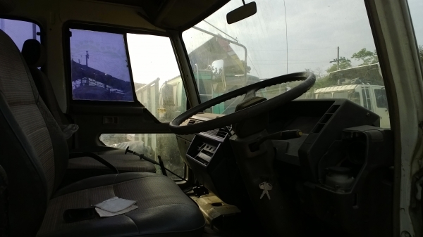 FUSO FN517และFN527  10ล้อเพลาเดียวกะบะรั้วคอกเหล็ก 191แรง หัวเก็บสีแล้ว สภาพดี...เล่มพร้อม.