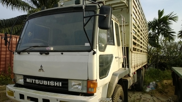 FUSO FN517และFN527  10ล้อเพลาเดียวกะบะรั้วคอกเหล็ก 191แรง หัวเก็บสีแล้ว สภาพดี...เล่มพร้อม.