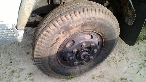 FUSO FN517และFN527  10ล้อเพลาเดียวกะบะรั้วคอกเหล็ก 191แรง หัวเก็บสีแล้ว สภาพดี...เล่มพร้อม.