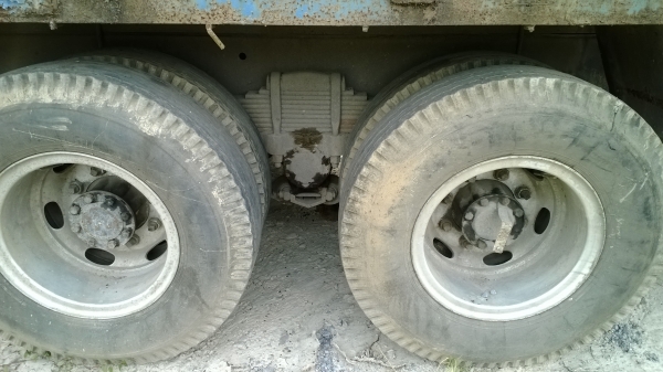 FUSO FN517และFN527  10ล้อเพลาเดียวกะบะรั้วคอกเหล็ก 191แรง หัวเก็บสีแล้ว สภาพดี...เล่มพร้อม.