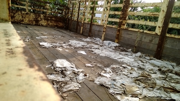 FUSO FN517และFN527  10ล้อเพลาเดียวกะบะรั้วคอกเหล็ก 191แรง หัวเก็บสีแล้ว สภาพดี...เล่มพร้อม.