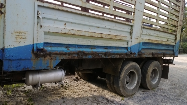 FUSO FN517และFN527  10ล้อเพลาเดียวกะบะรั้วคอกเหล็ก 191แรง หัวเก็บสีแล้ว สภาพดี...เล่มพร้อม.