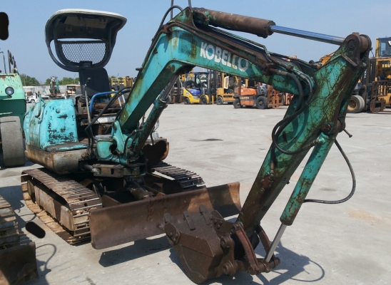 ขายด่วนรถเเม็คโครโกเบโก้SK030 รุ่นใหม่รถนำเข้าเก่าญี่ปุ่นไม่เคยใช้ในไทยเลย