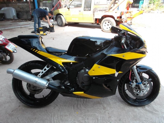 ขายถูก CBR400 อินวอย ฿52000
