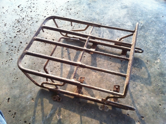 ตะแกรงเหล็ก ติดท้าย วางของออกทริป ยืดได้หดได้ 900